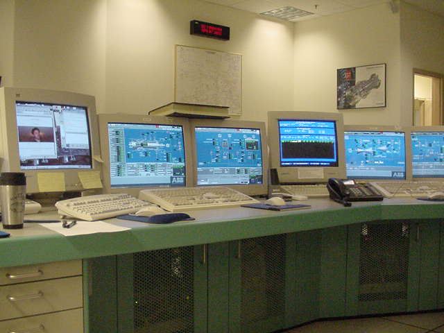 08-Control_Room.jpg