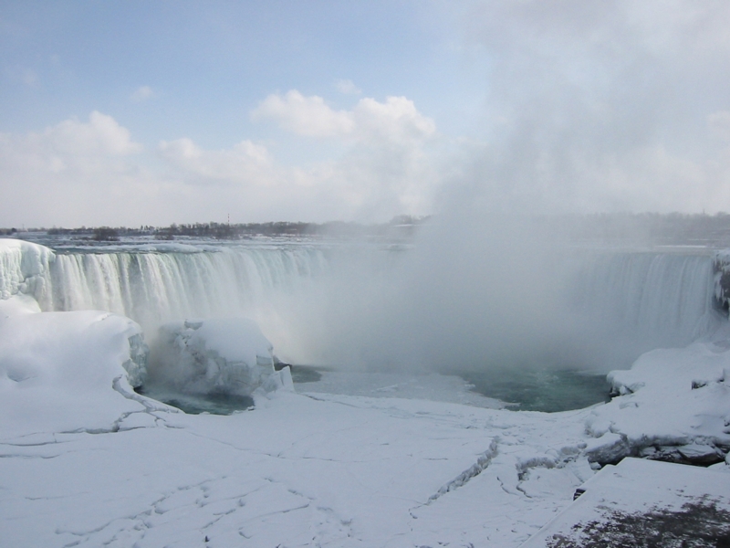 016-Canadian_Falls.jpg